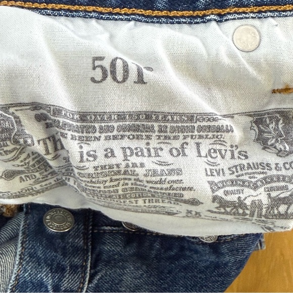 Levi’s 501 Button Fly High Rise Distressed Straight Leg Jeans Women’s Size 27 - Picture 11 of 13